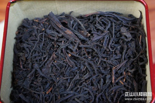 正山小种红茶陈茶的陈年外形
