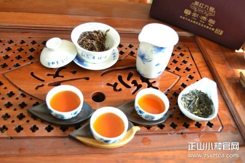 正山<a href=http://m.zsxztea.com/baike/19 target=_blank >小种红茶</a>